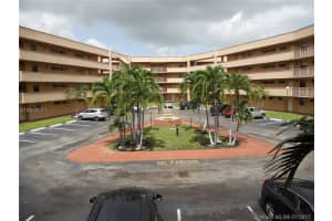 18000 NW 68th Ave #207a, Hialeah, FL 33015, Sold 09/29/17