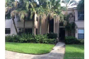 2986 S University Dr, Davie, FL 33328, Sold 09/25/17