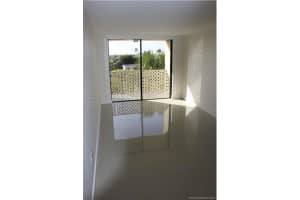 8185 NW 7th St, Miami, FL 33126, Sold 09/20/17