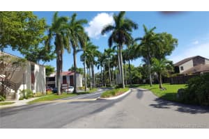 20005 NE 3rd Ct APT 8, Miami, FL 33179, Sold 10/13/17