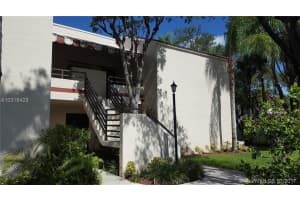 20005 NE 3rd Ct APT 8, Miami, FL 33179, Sold 10/13/17