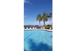 20005 NE 3rd Ct APT 8, Miami, FL 33179, Sold 10/13/17