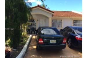 17540 NW 76th Ct, Hialeah, FL 33015, Sold 05/18/18