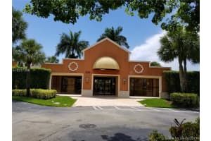 5200 NW 31st Ave b38, Fort Lauderdale, FL 33309, Sold 11/20/17