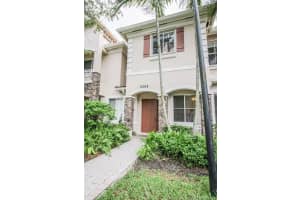 8268 SW 29th St, Miramar, FL 33025, Sold 03/23/18