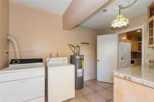 13715 SW 84th St, Miami, FL 33183, Sold 10/03/17