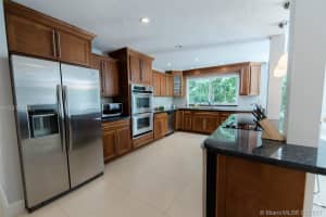 6743 Magnolia Ct, Miami, FL 33143, Sold 10/13/17