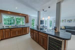 6743 Magnolia Ct, Miami, FL 33143, Sold 10/13/17
