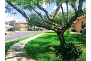 9929 NW 19th St, Pembroke Pines, FL 33024, Sold 11/10/17