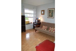 17530 NW 68th Ave APT C2013, Hialeah, FL 33015, Sold 09/22/17