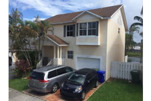 10231 NW 6th St, Pembroke Pines, FL 33026, Sold 09/28/17