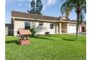 5722 SW 55th Ave, Davie, FL 33314, Sold 12/26/17