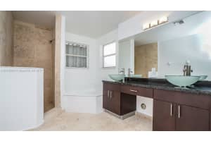 100 SW 203rd Ave, Pembroke Pines, FL 33029, Sold 11/15/17