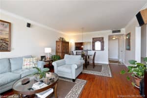 7850 Byron Ave, Miami Beach, FL 33141, Sold 01/05/18