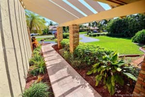 1721 SW 120th Terrace, Davie, FL 33325, Sold 01/04/18