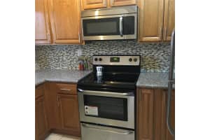 342 NW 114th Ave, Miami, FL 33172, Sold 04/24/18