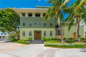 6000 Aqua Path BLK 10, Miami Beach, FL 33141, Sold 05/11/21