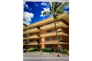 17530 NW 68th Ave APT C1011, Hialeah, FL 33015, Sold 06/09/18