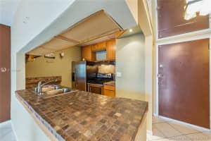 2935 NE 163rd St #2m, North Miami Beach, FL 33160, Sold 01/22/18