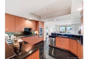 400 US-1, Jupiter, FL 33477, Sold 08/31/17
