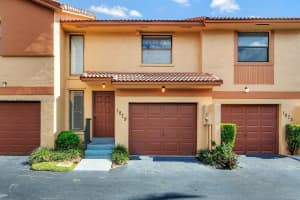 1079 SW 112th Terrace, Pembroke Pines, FL 33025, Sold 09/29/17