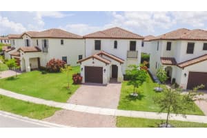 9052 SW 34th Ct, Miramar, FL 33025, Sold 09/28/17