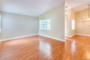 9376 NW 8th Cir, Plantation, FL 33324, Sold 10/24/17