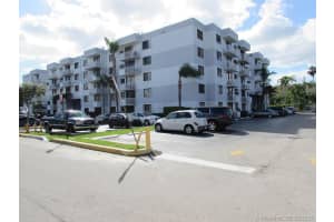 8251 NW 8th St, Miami, FL 33126, Sold 08/30/17