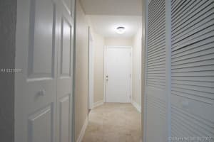 4205 N University Dr, Sunrise, FL 33351, Sold 09/26/17