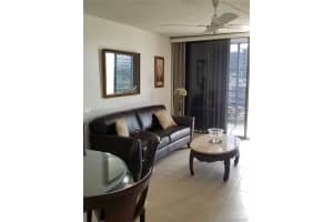 20500 W Country Club Dr, Miami, FL 33180, Sold 11/02/17