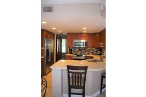 10130 NW 5th St, Plantation, FL 33324, Sold 09/26/17