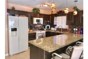 7983 NW 186th Terrace, Hialeah, FL 33015, Sold 12/29/17