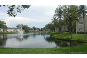 200 Palm Cir W, Pembroke Pines, FL 33025, Sold 09/29/17
