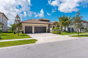 9762 Montpellier Dr, Delray Beach, FL 33446, Sold 03/07/18