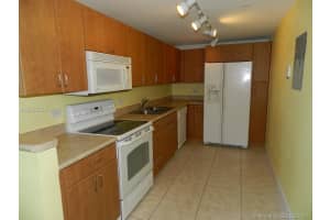 7501 E Treasure Dr #7d, North Bay Village, FL 33141, Sold 11/30/17