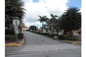950 SW 104th Ct, Miami, FL 33174, Sold 10/27/17
