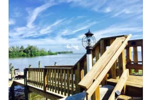 114 E Harbor Dr, Vero Beach, FL 32960, Sold 11/21/17