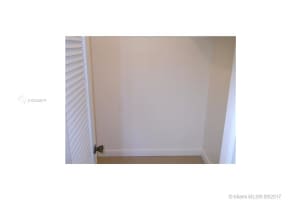 5750 Collins Ave #3j, Miami Beach, FL 33140, Sold 10/26/17