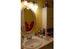 17530 NW 68th Ave APT C1008, Hialeah, FL 33015, Sold 11/03/17