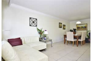 6839 SW 158th Ct, Miami, FL 33193, Sold 10/26/17