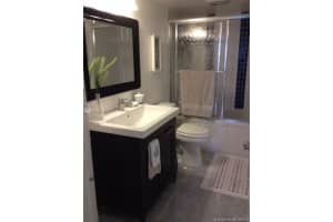 401 Golden Isles Dr, Hallandale Beach, FL 33009, Sold 11/17/17