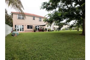 8711 SW 14th St, Pembroke Pines, FL 33025, Sold 09/20/17