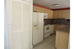 7572 NW 176th St, Hialeah, FL 33015, Sold 10/19/17