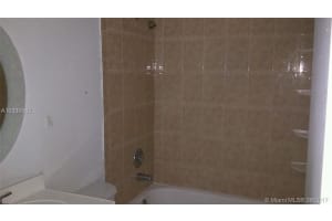 15324 SW 72nd St, Miami, FL 33193, Sold 10/24/17