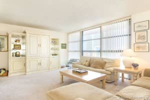 400 Leslie Dr, Hallandale Beach, FL 33009, Sold 10/02/17