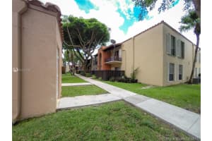 10786 N Kendall Dr APT D14, Miami, FL 33176, Sold 09/28/17