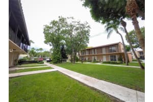 10786 N Kendall Dr APT D14, Miami, FL 33176, Sold 09/28/17