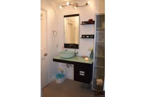 805 NW 108th Terrace, Pembroke Pines, FL 33026, Sold 10/05/17