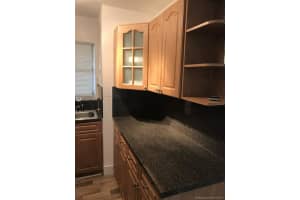 8840 Fontainebleau Blvd, Miami, FL 33172, Sold 12/14/17