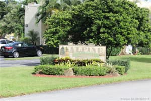 8530 Old Country Manor, Davie, FL 33328, Sold 09/26/17